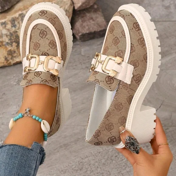 Women Wedge Heels Thick Sole Shoes Khaki Color Shoes With Metallic Buckle